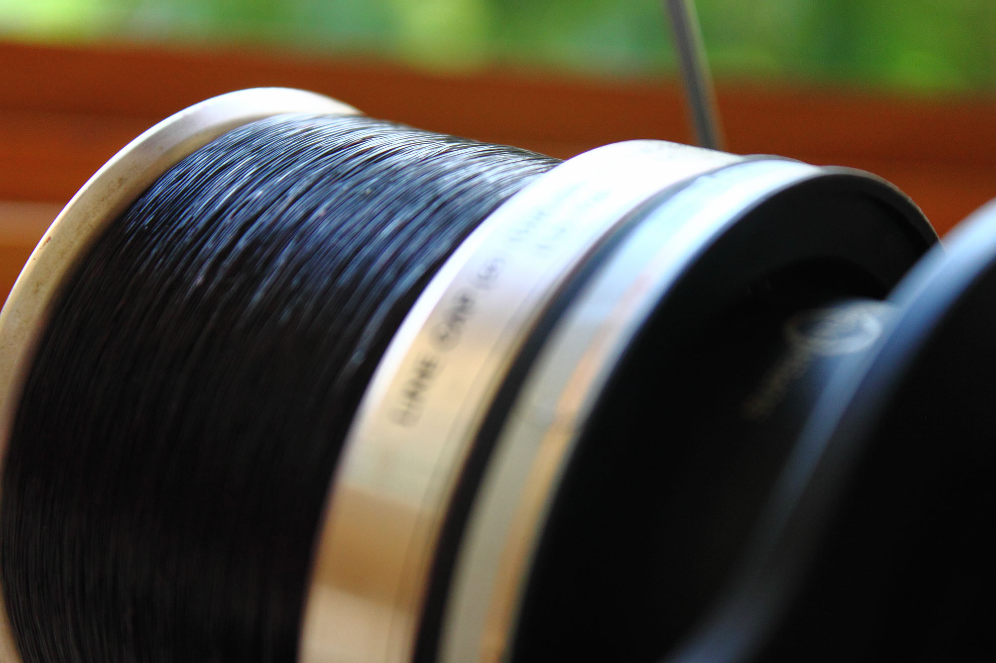 Jól mutat a 0,20 mm-es fekete Masterpiece monofil zsinór a feederes orsómon