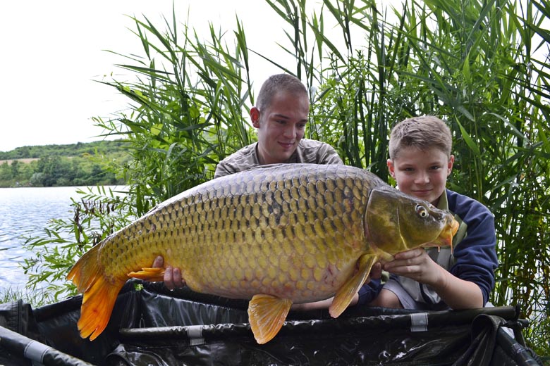 Levi új egyéni rekordja egy 15,50 kg-os tőponty! Nem tudott ellenállni a C2-es hóembernek!