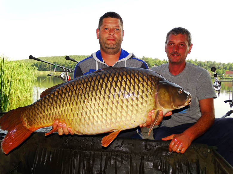 Fantasztikus hajrával győzőtt a Jani Carp Team