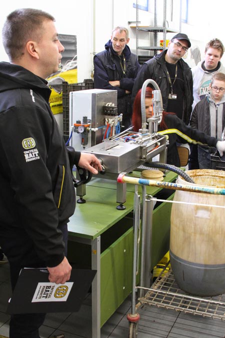 Zoltan Kovacs spricht über Abläufe und moderne Werktechnologie