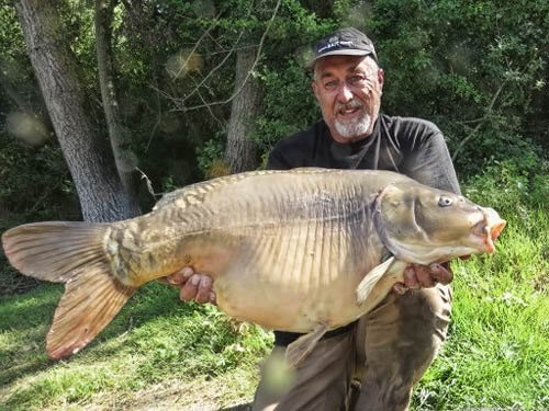 This mirror carp weighing just under 40lb, was caught on the surface using a 12’ x 2.0 TC rod and 10lb line - the perfect combination. This was just one of 8 carp caught in this session of a similar size on this set-up.