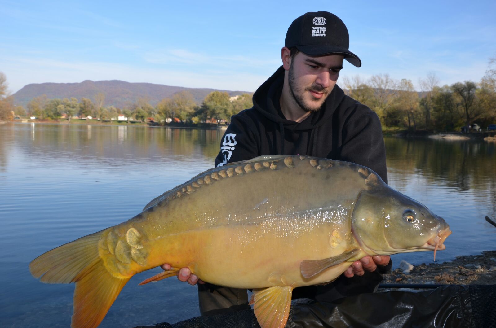 9kg Spiegelkarpfen auf Premium Mini Dumbels M4